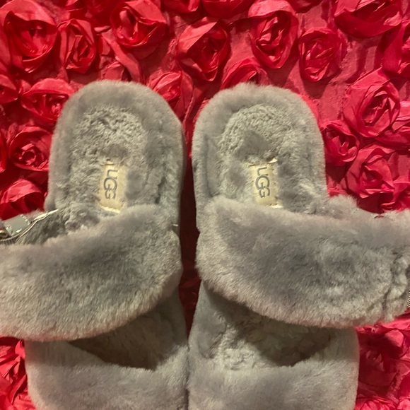 UGG Women's Fuzz Yeah Slipper - Picture 5 of 9